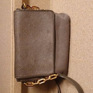 > GIGI Elegant Gray Leather Shoulder Bag With Natural Fur